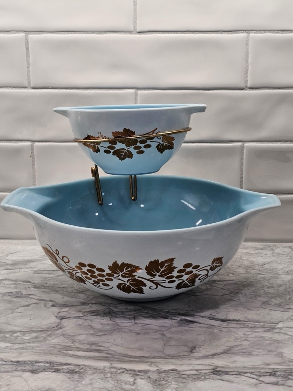 Pyrex Delphite Cinderella Nesting Bowls 444 & 441 Golden Grapes Vintage